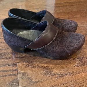 Dansko brown suede leather clogs